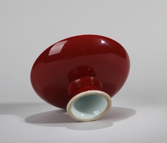 A RED-GROUND STEMP DISH