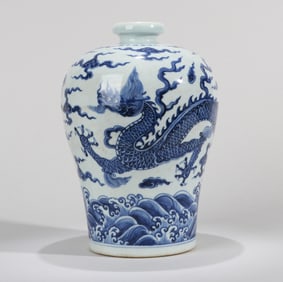 A BLUE AND WHITE DRAGON MEIPING