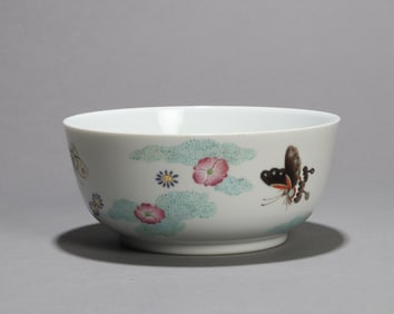 A FAMILLE-ROSE BUTTERFLY BOWL