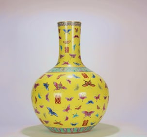 YELLOW BUTTERFLY PATTERNED LARGE PORCELAIN VASE