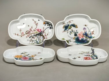 QING YONGZHENG MARK ENAMEL COLOR FOUR SEASONS FLORAL PATTERN BEGONIA PLATES SET