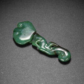 QING DYNASTY JADE RUYI PENDANT