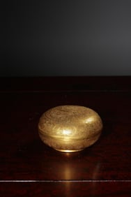 TANG DYNASTY ZHENGUAN COPPER GILT ENGRAVED DRAGON PATTERN INCENSE BOX