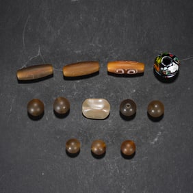 QING DYNASTY ANCIENT BEADS SET