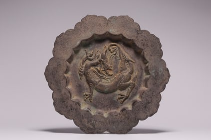 QING DYNASTY SILVER GILT DRAGON PATTERN SUNFLOWER MOUTH PLATE