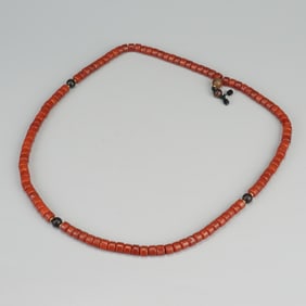 OLD WEST ASIAN AGATE NECKLACE
