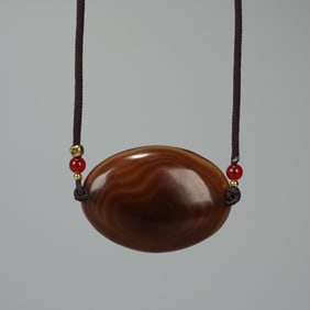 QING DYNASTY LAOSHI BEAD NECKLACE