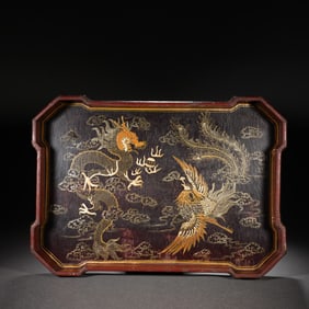 QING DYNASTY LACQUERWARE PAINTED DRAGON AND PHOENIX PLATE