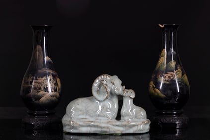 A PAIR OF LANDSCAPE PATTERN LACQUER BOTTLES (ONE IS DAMAGED) AND A PAIR OF SHEEP BEAN GREEN