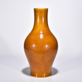 QING YONGZHENG MI HUANG GLAZE CRACKLED GOLD OLIVE BOTTLE