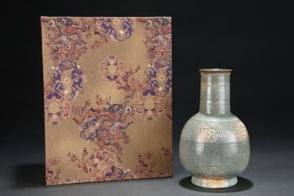 SONG DYNASTY OFFICIAL KILN STRAIGHT MOUTH VASE