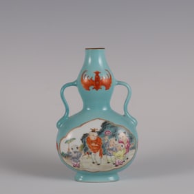 QING QIANLONG PINE STONE GREEN GROUND PINK WINDOW BABY PLAY PICTURE RUYI EAR GOURD FLAT BOTTLE