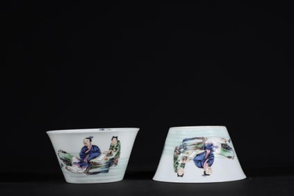QING DYNASTY YONGZHENG PASTEL FIGURINE HOOF CUP PAIR
