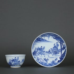 QING DYNASTY BLUE AND WHITE FIGURE MOTIF CUP WITH SAUCER