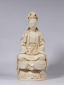WHITE PORCELAIN GUANYIN WITH HE CHAOZONG MARK