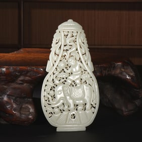 HOTAN WHITE JADE CARVED TAIPING YOUXIANG INSERT SCREEN