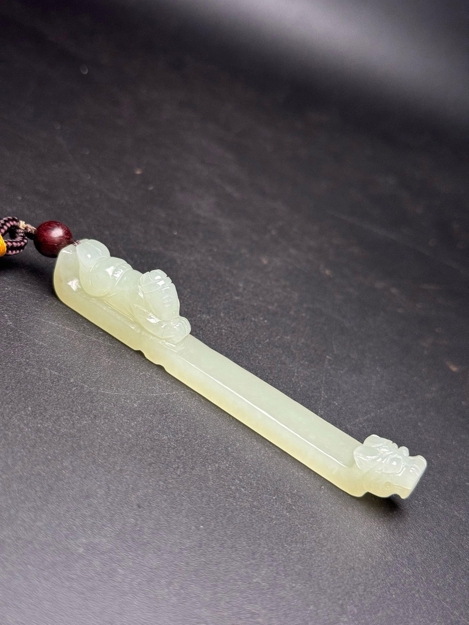 HETIAN JADE INCENSE HOLDER, SHAPED LIKE A JADE BOAT, BUDDHA BLESSES THOSE WITH FATE, MAY YOU SAIL: 和田玉香插 玉船造型 佛度有缘人 一帆风顺 招财进宝 造型