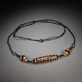 OLD DZI BEAD NECKLACE