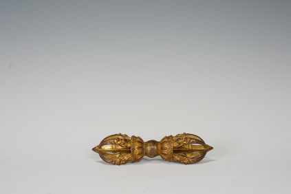 QING DYNASTY GILDED COPPER VAJRA RITUAL IMPLEMENT