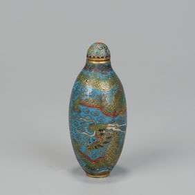 QING DYNASTY: COPPER-BASED CLOISONN? ENAMEL SNUFF BOTTLE WITH CLOUD DRAGON PATTERN