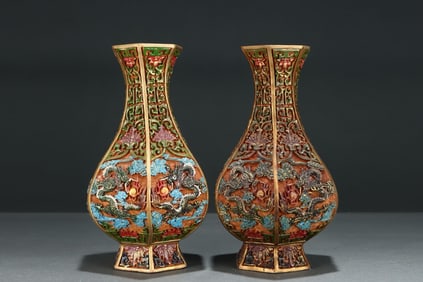QING DYNASTY QIANLONG LACQUERED FLOWER VASE PAIR