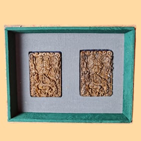COURT COLLECTION AGARWOOD DRAGON PATTERN PLAQUES PAIR