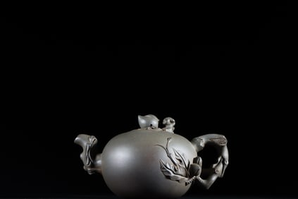 WANG YINXIAN, HANDMADE LONGEVITY PEACH ZISHA TEAPOT