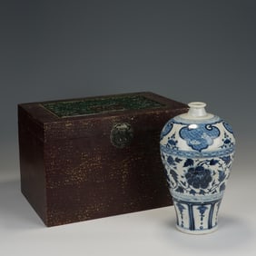 BLUE AND WHITE PEONY FLORAL MEIPING