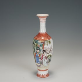QING DYNASTY FAMILLE ROSE FIGURE STORY BOTTLE