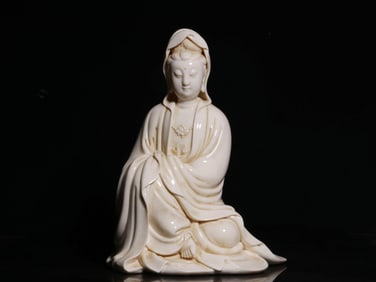 QING DYNASTY ?HE CHAOZONG? MARK DEHUA WHITE PORCELAIN GUANYIN STATUE ORNAMENT