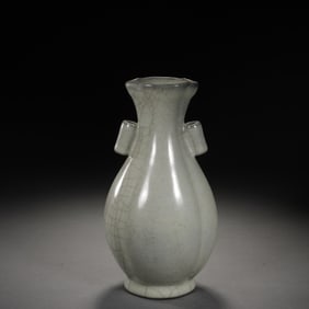 OLD KILN CHUANDAI VASE