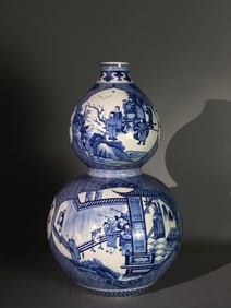 QING KANGXI GREEN FLOWER WINDOW FIGURE GOURD BOTTLE