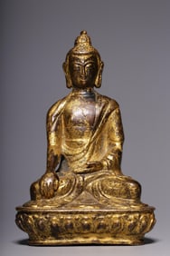 QING DYNASTY LACQUER-GILT BRONZE SHAKYAMUNI SEATED STATUE