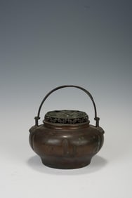 QING DYNASTY COPPER GOURD-SHAPED HAND WARMER