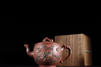 PILE MUD ENGRAVING LOTUS POND FUN DRAGON RHYME BOWL ZISHA TEAPOT, MARK QIANLONG YEAR
