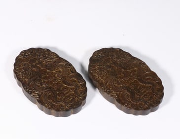 AGARWOOD CARVED CLOUD?DRAGON PLAY?PEARL PATTERN PENDANT PAIR
