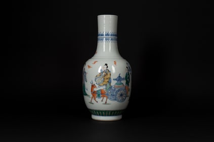 FAMILLE ROSE 'PEOPLE' SMALL VASE