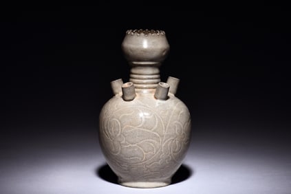 YUE WARE CARVED 'FLOWERS' BOTTLE VASE