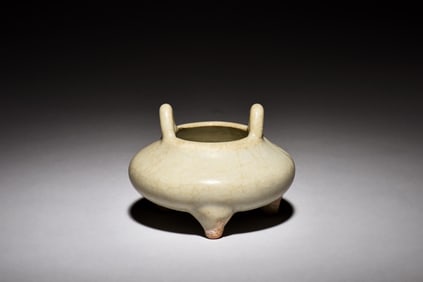 CELADON GLAZED TRIPOD CENSER WITH RAISED HANDLES