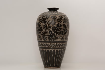 BLACK GLAZED AND CARVED 'FLOWERS' VASE, MEIPING