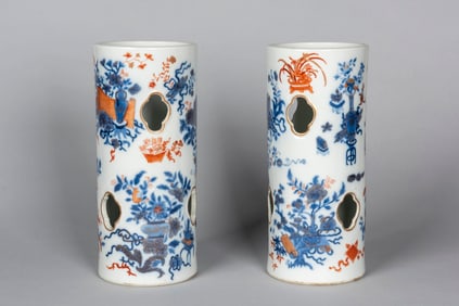 PAIR OF UNDERGLAZE-BLUE AND IRON-RED- DECORATED HAT STANDS