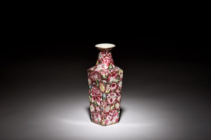 FAMILLE ROSE 'FLOWERS' RECTANGULAR VASE