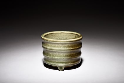 CELADON GLAZED TRIPOD CENSER