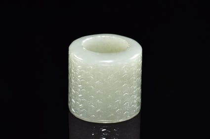 JADE CARVED THUMB RING