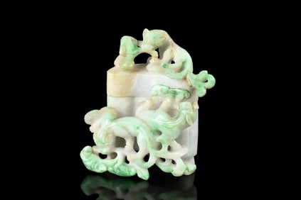 JADEITE CARVED 'BEAST' ROUGE BOX