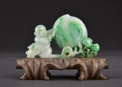 JADEITE CARVING OF CHILD FIGURAL GROUP W/ HORN STAND