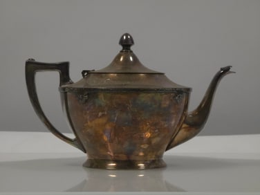 SILVER TEAPOT