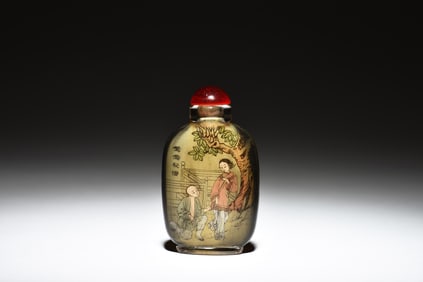 INSIDE PAINTED EROTIC SCENE SNUFF BOTTLE