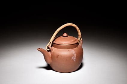 YIXING ZISHA TEAPOT WITH FILTER