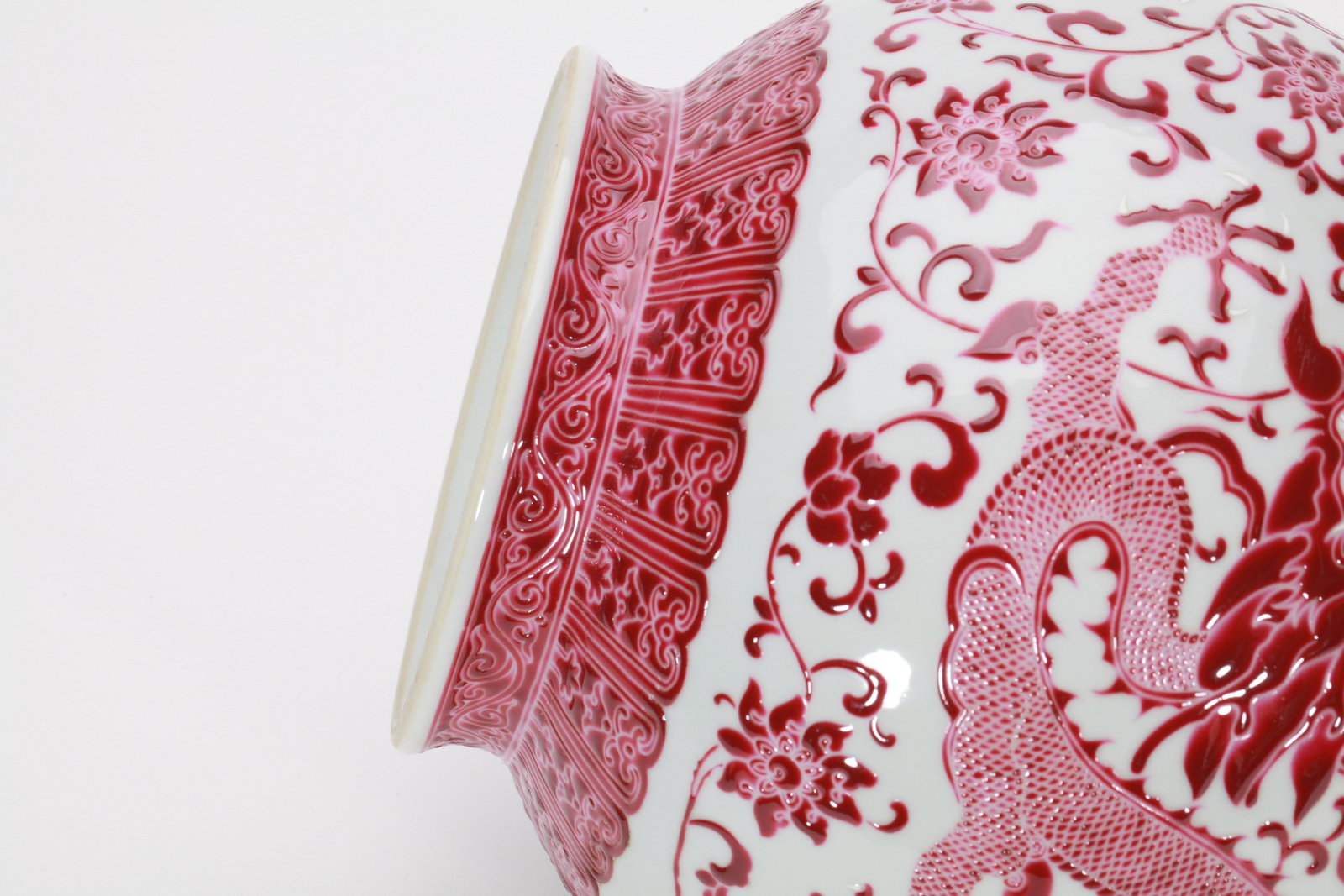 A RUBY-RED ENAMELLED DRAGON VASE - 15